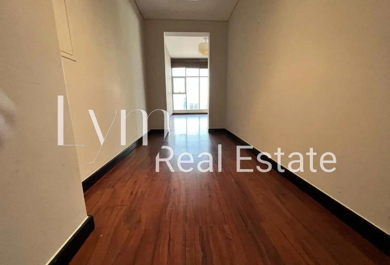 Entrance hall of the Green Lakes S2 3 bedroom apartment, JLT
